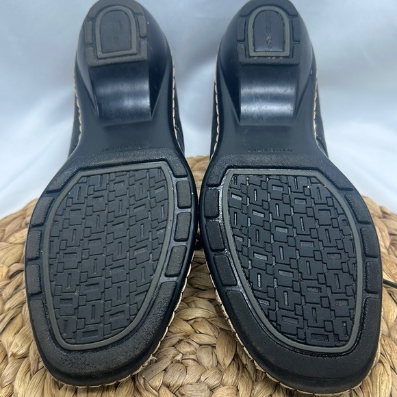 Softspots Black Leather Tie Shoes - Picture 7 of 7